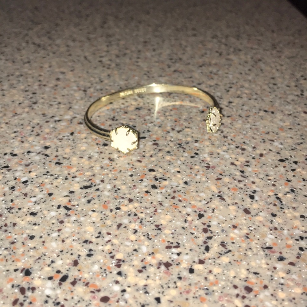 Kendra Scott cuff bracelet